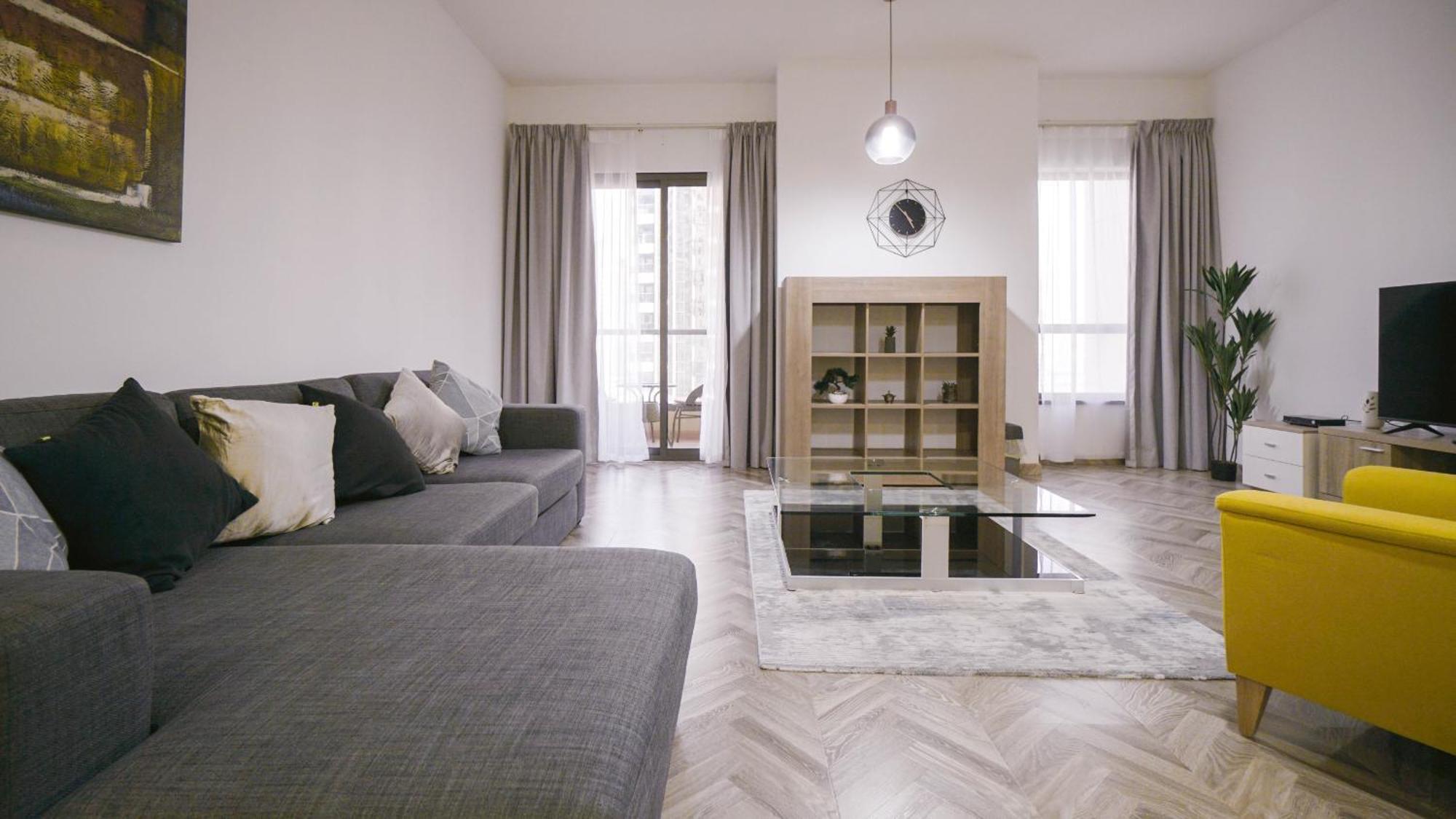 Apartment 704, Shams 1