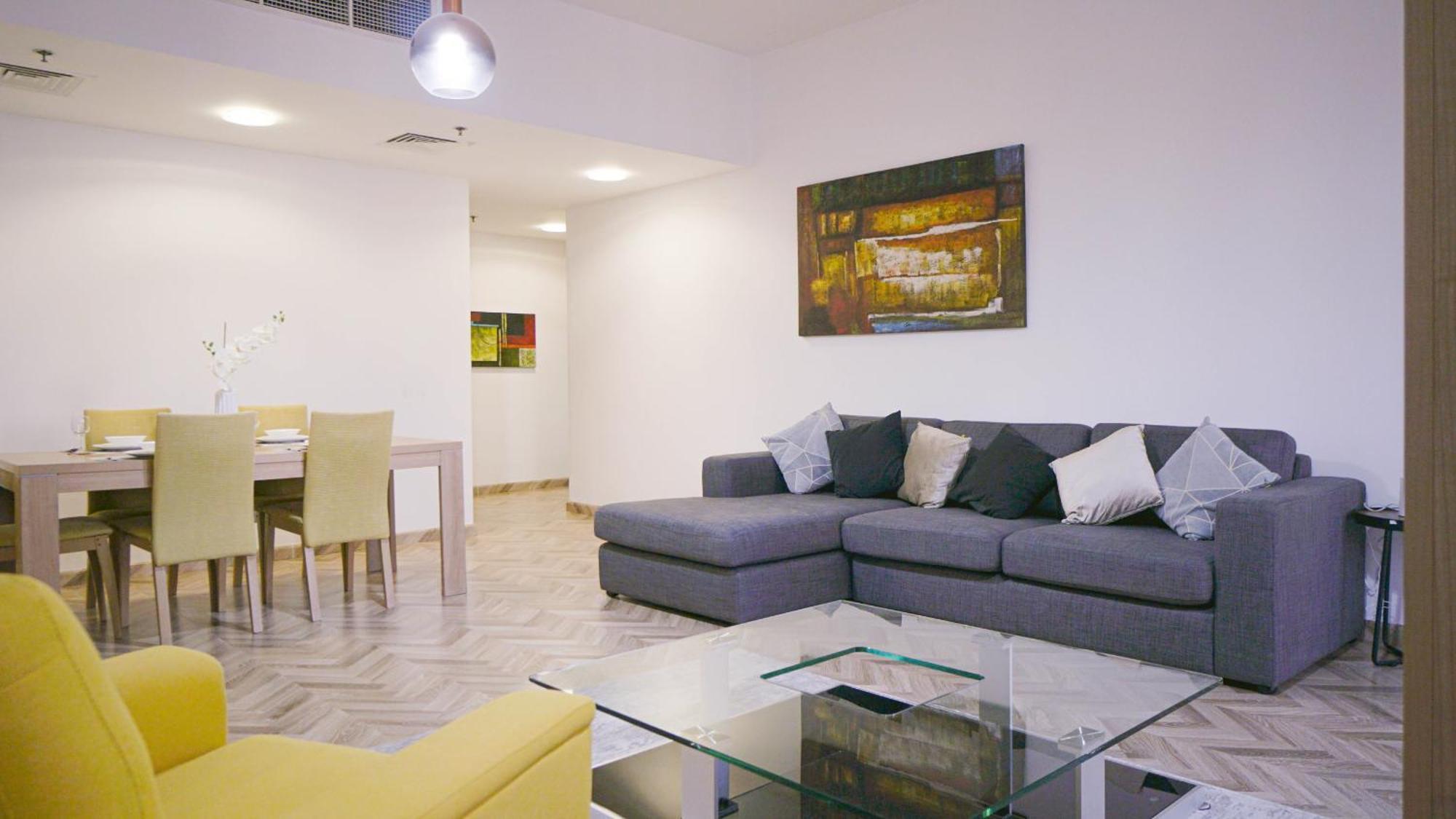 Apartment 704, Shams 1 *